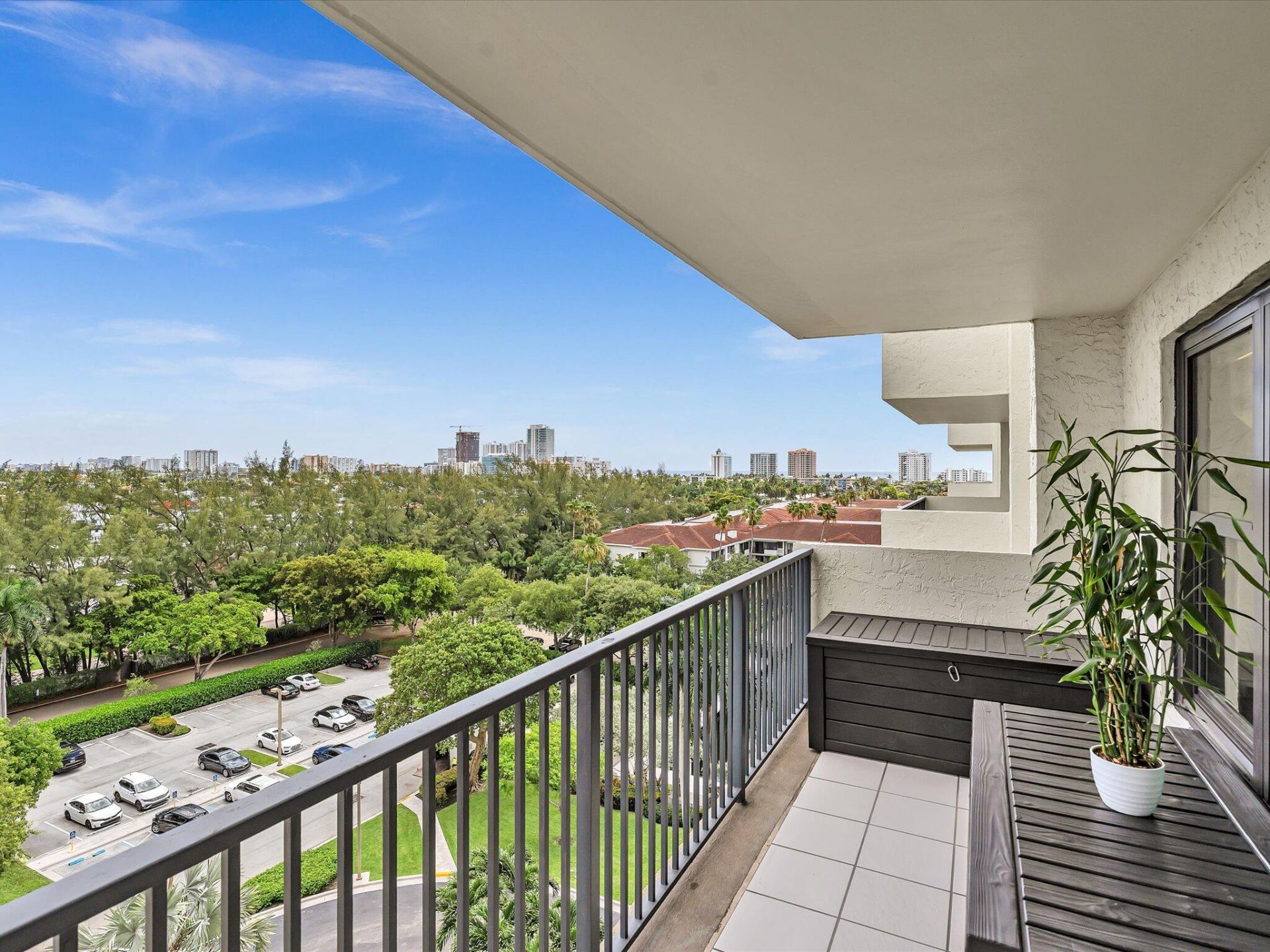 3200 N Port Royale Dr Drive N, Unit 910, Fort Lauderdale, FL 33308 Photo