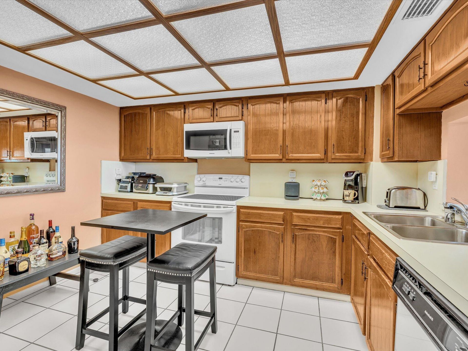 3200 N Port Royale Dr Drive N, Unit 910, Fort Lauderdale, FL 33308 Photo