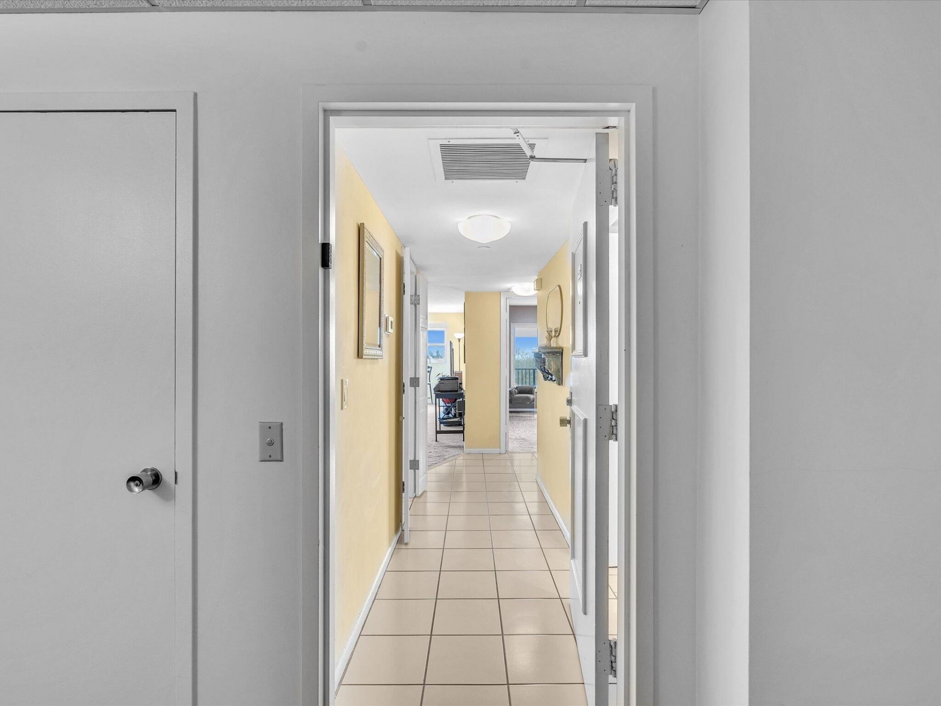 3200 N Port Royale Dr Drive N, Unit 910, Fort Lauderdale, FL 33308 Photo