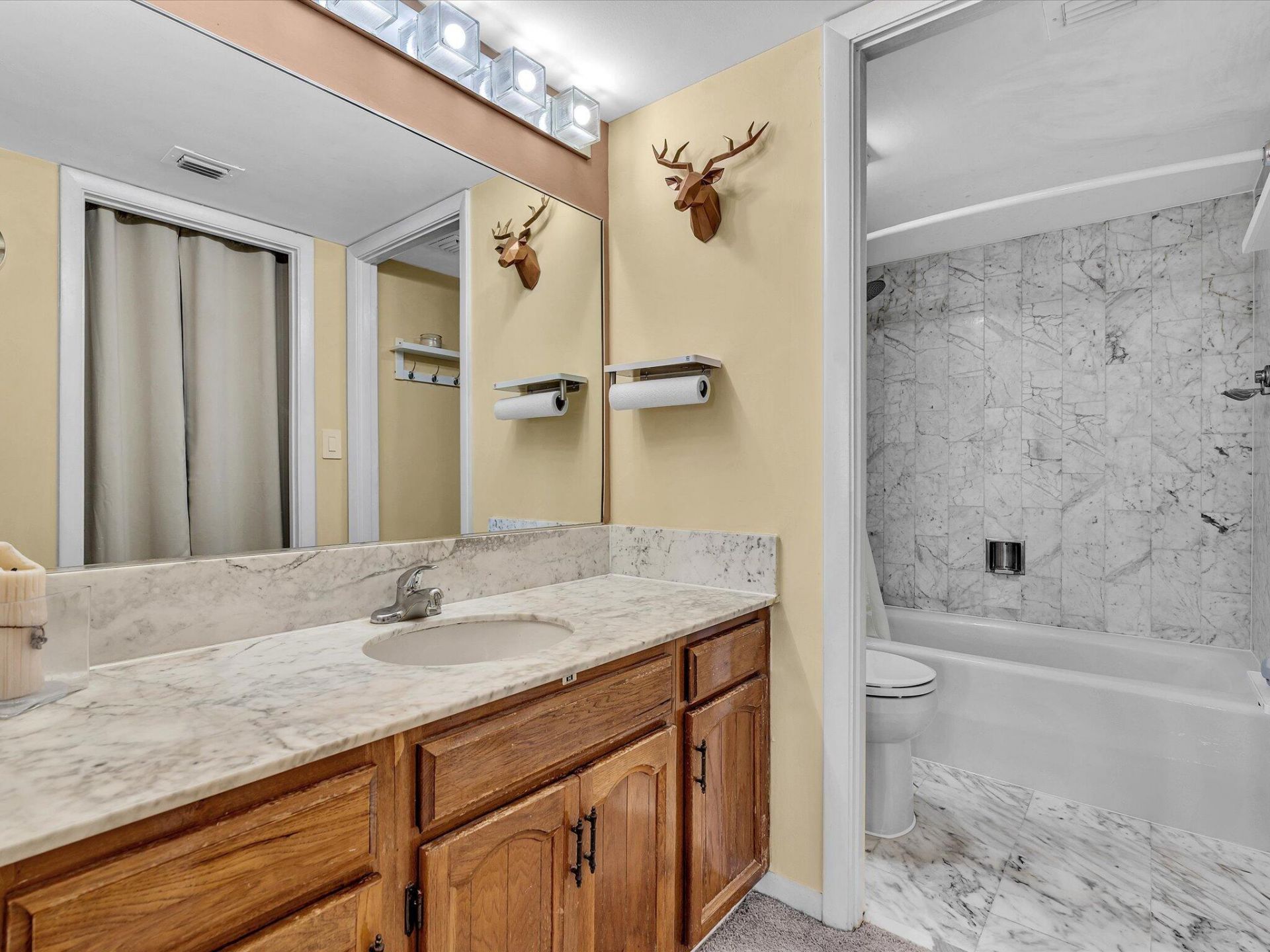 3200 N Port Royale Dr Drive N, Unit 910, Fort Lauderdale, FL 33308 Photo