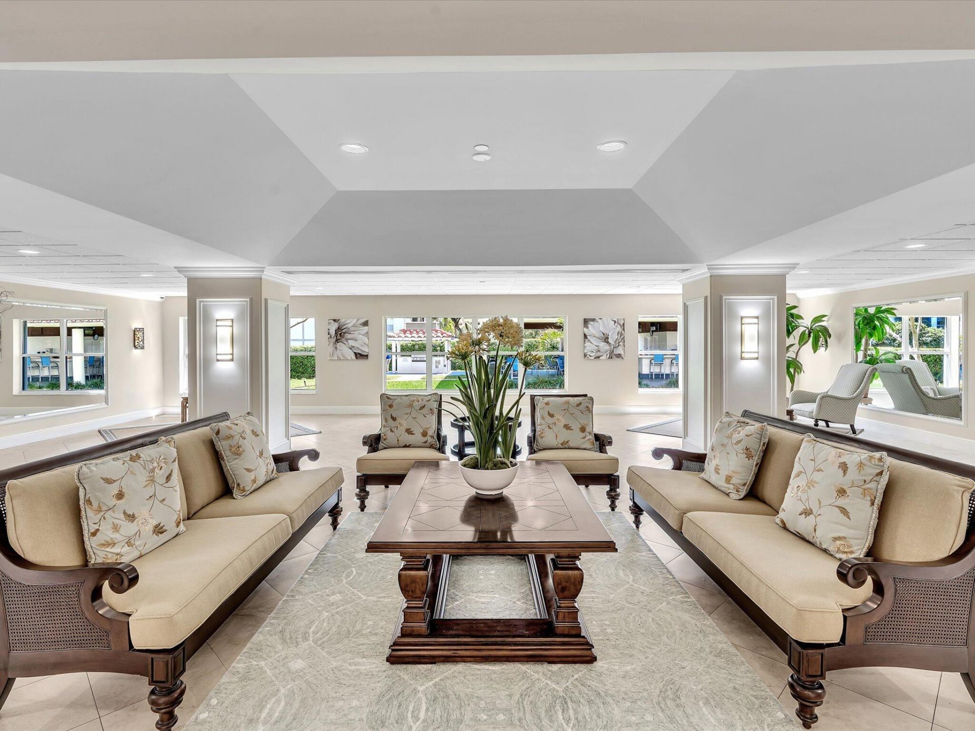 3200 N Port Royale Dr Drive N, Unit 910, Fort Lauderdale, FL 33308 Photo