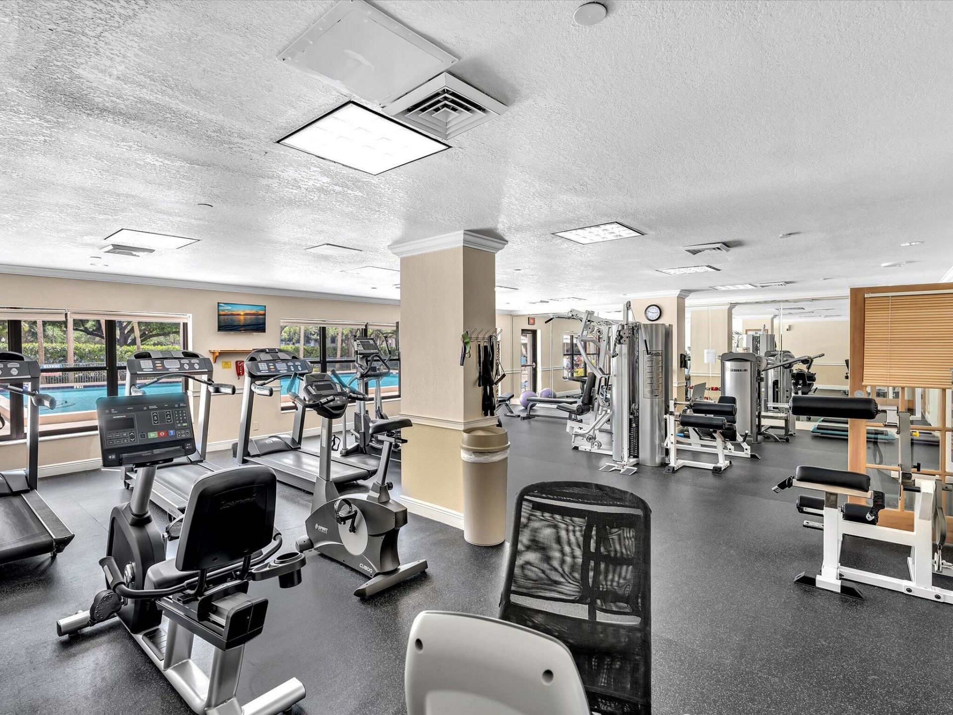 3200 N Port Royale Dr Drive N, Unit 910, Fort Lauderdale, FL 33308 Photo