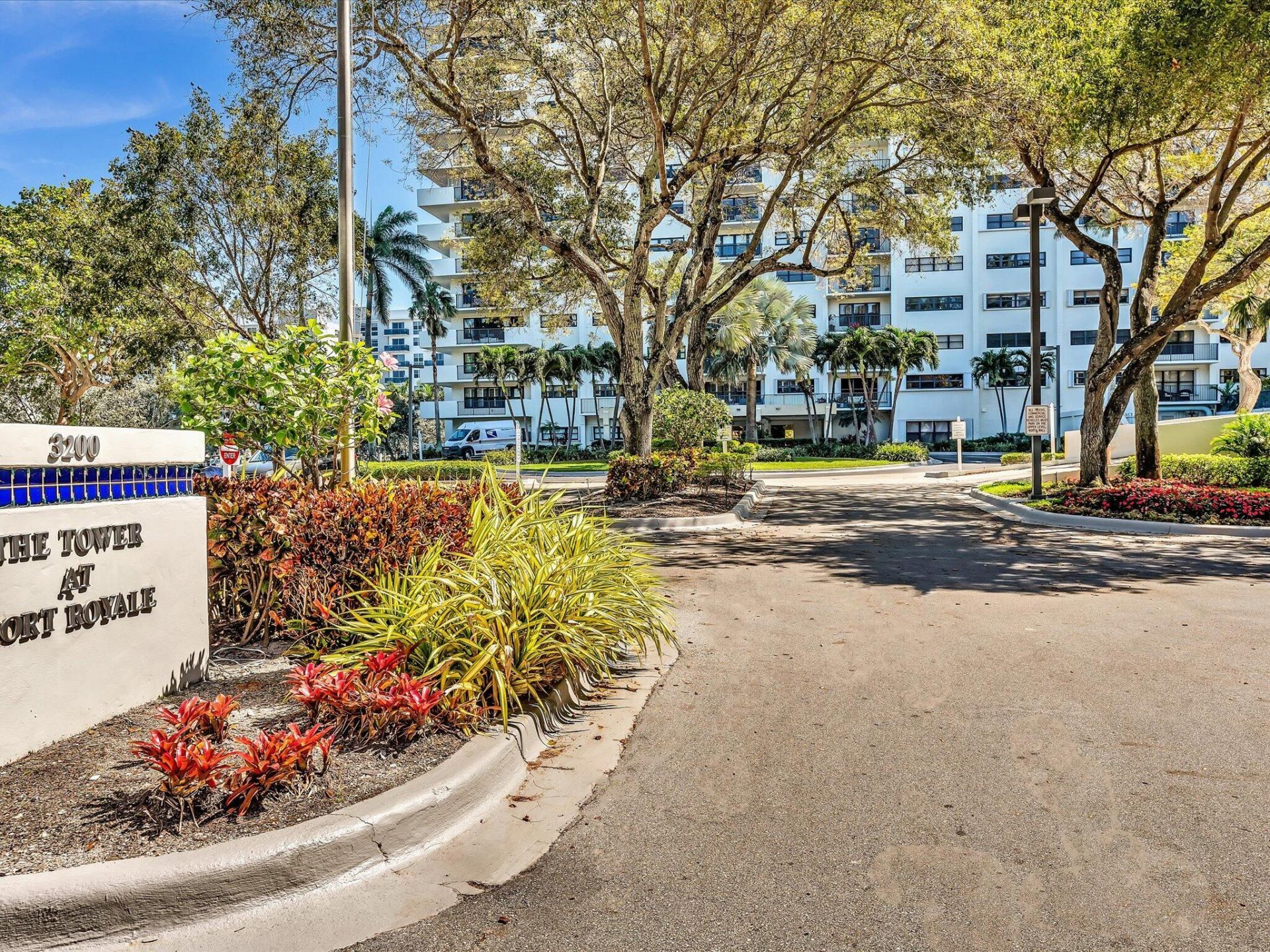 3200 N Port Royale Dr Drive N, Unit 910, Fort Lauderdale, FL 33308 Photo