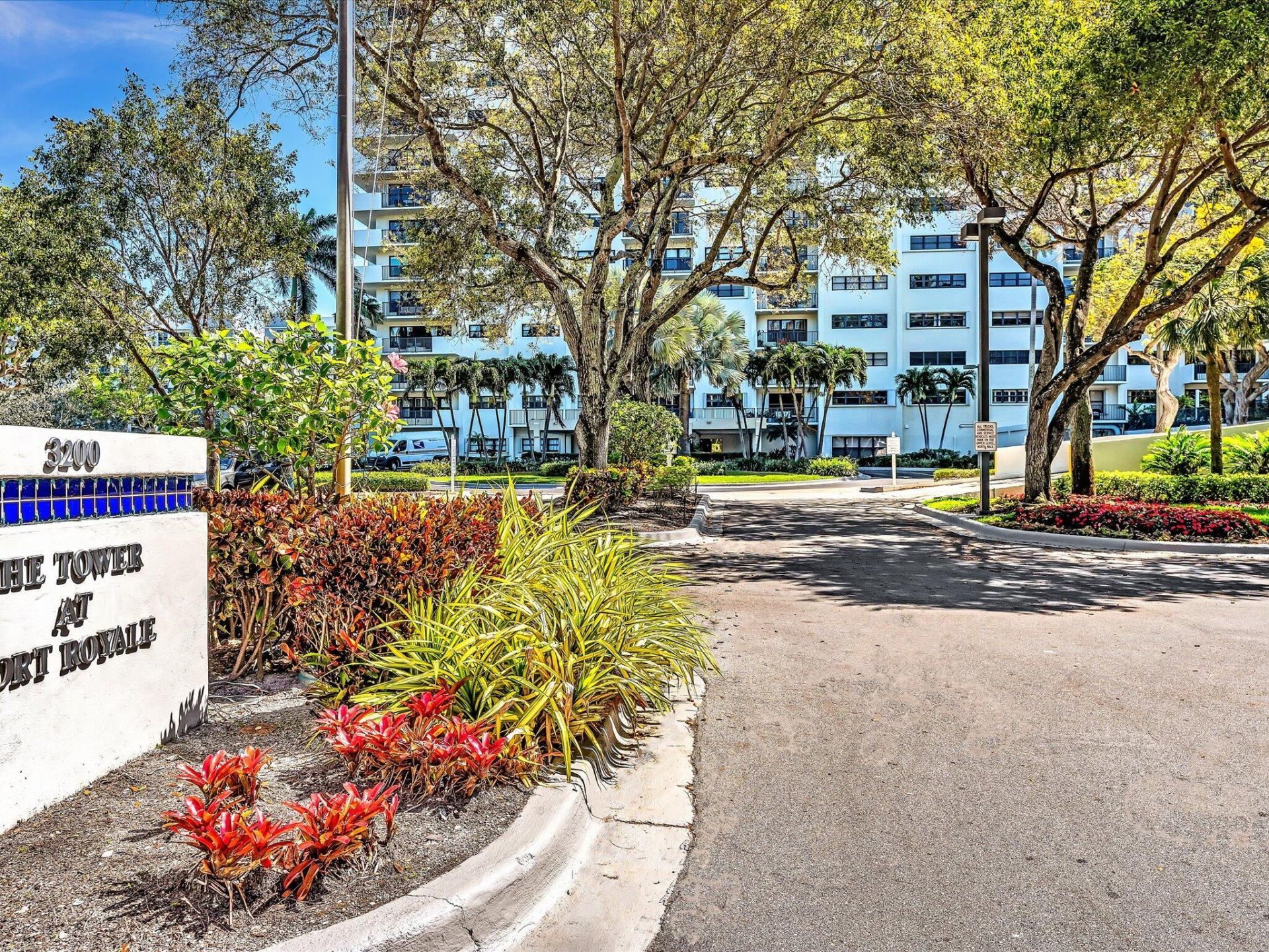 3200 N Port Royale Dr Drive N, Unit 910, Fort Lauderdale, FL 33308 Photo
