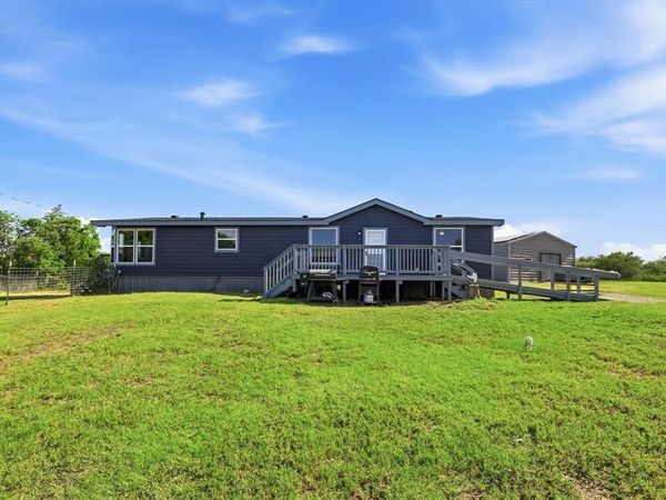 336 Cowboys Lane, Springtown, TX 76082