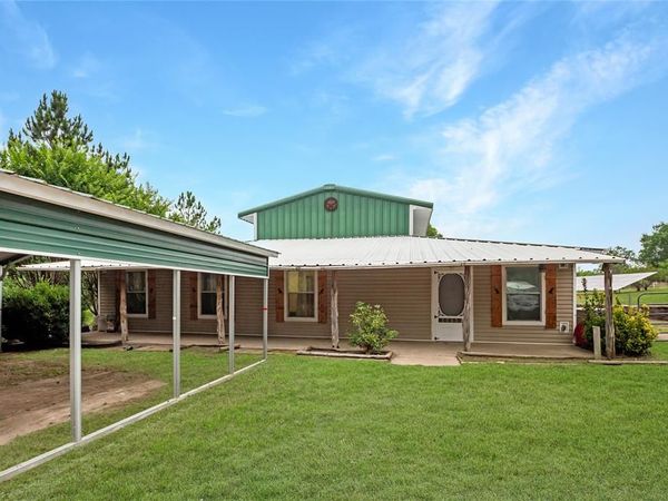 781 S FM 315, Chandler, TX 75758