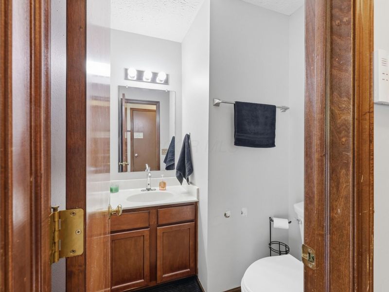 4553 Nickerson Road, Columbus, OH 43228 Photo 12