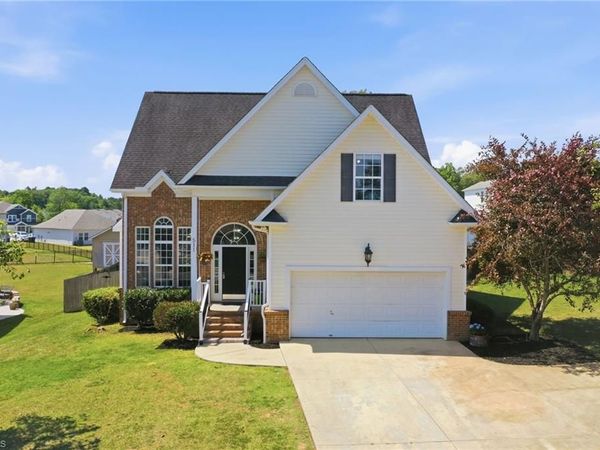 511 Winesap Drive , Graham, NC 27253