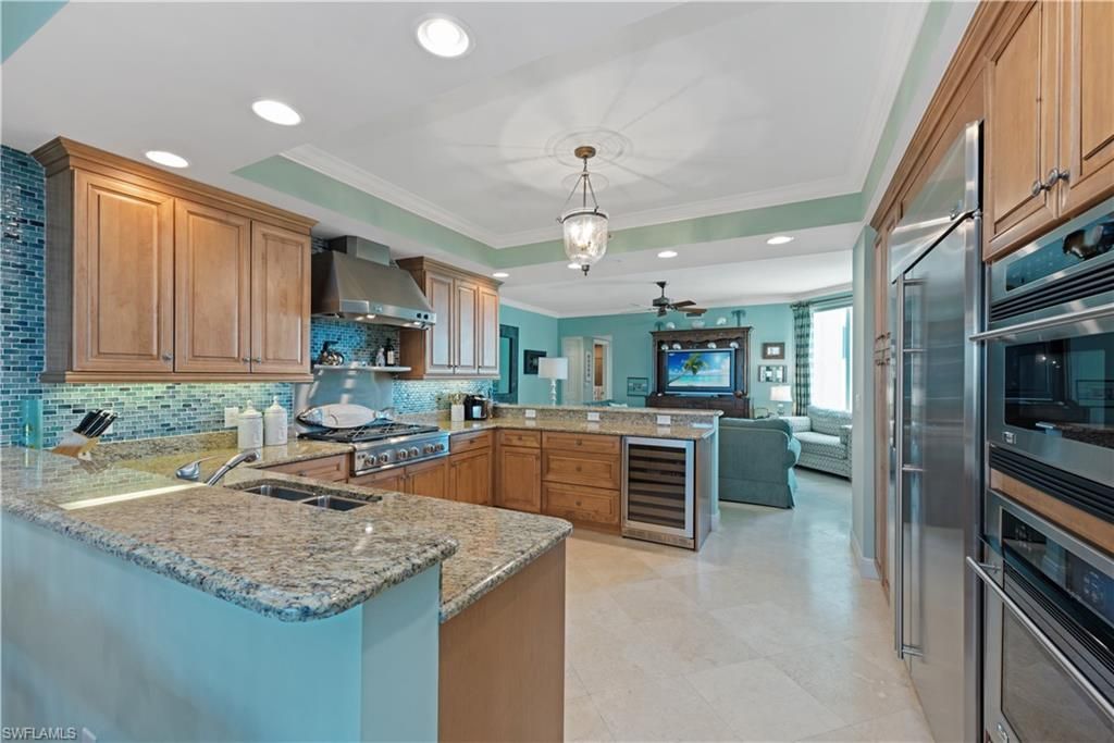 275 Indies Way, Unit 805, Naples, FL 34110 Photo