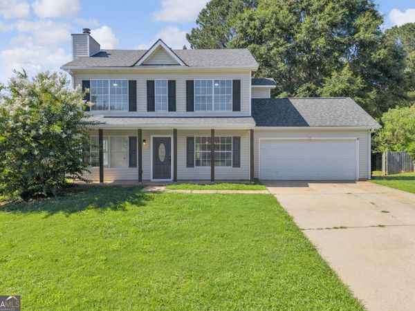 136 Calico Loop, Grantville, GA 30220