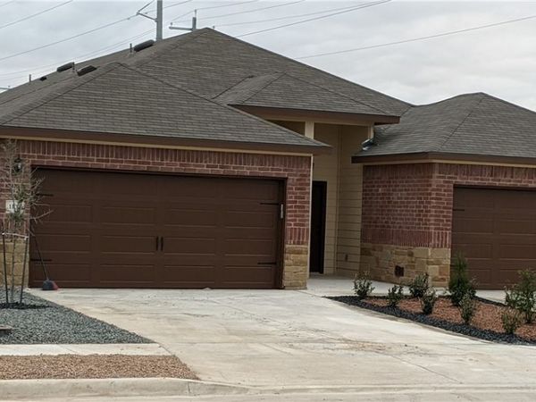 1101&1103 Stanley Way, Seguin, TX 78155
