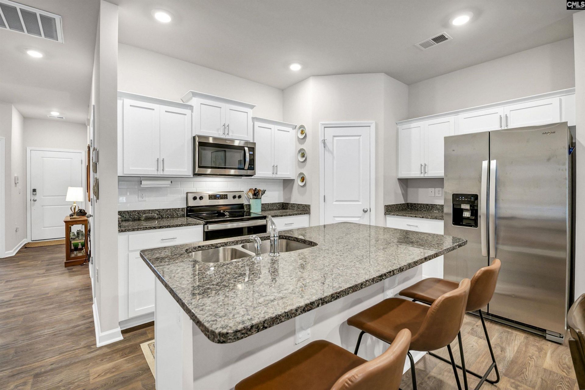 28-b Briar Forest Drive  Photo 17