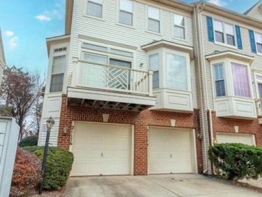 21174 DOMAIN TERRACE , STERLING, VA 20165