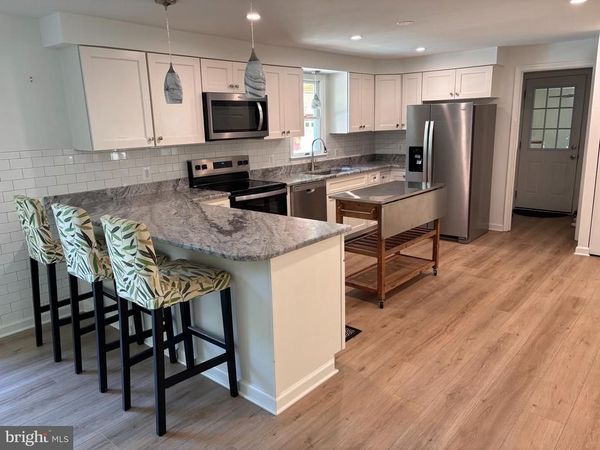 8323 SHARON DRIVE, FREDERICK, MD 21704