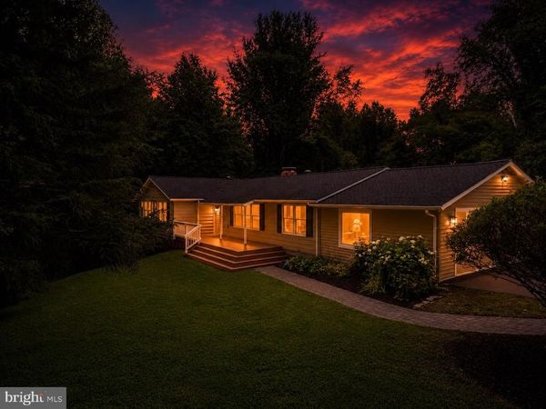 8323 SHARON DRIVE, FREDERICK, MD 21704