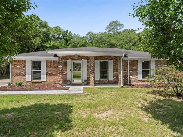 215 Ennis Street , Saraland, AL 36571