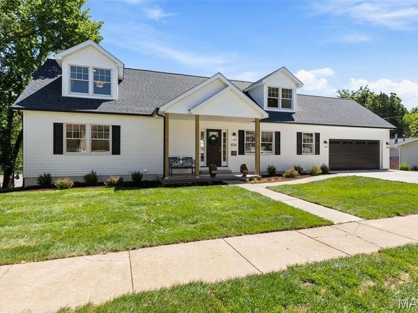 808 Liggett Drive , Crestwood, MO 63126