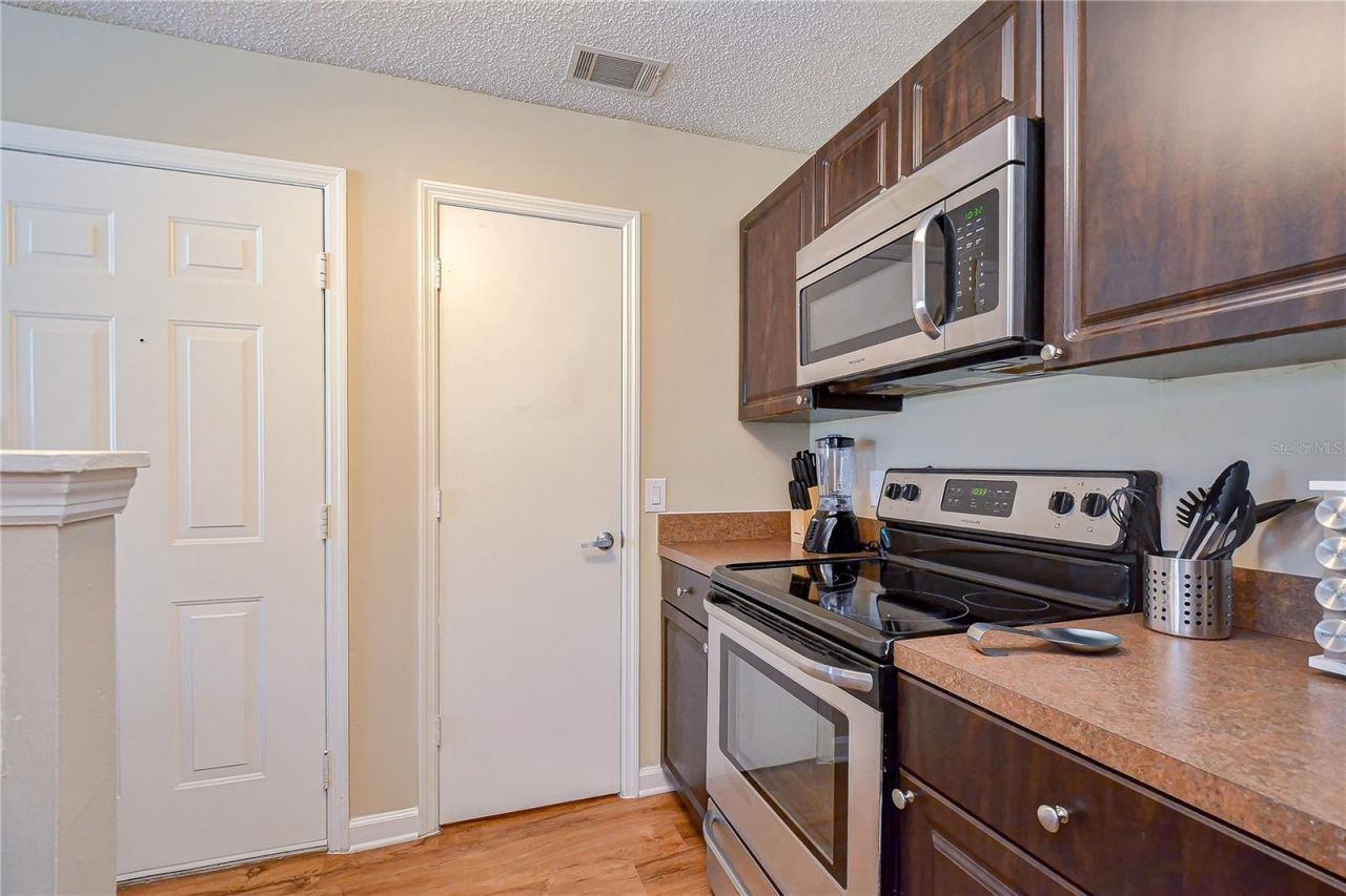 11901 4th Street N, Unit 4206, Saint Petersburg, FL 33716 Photo