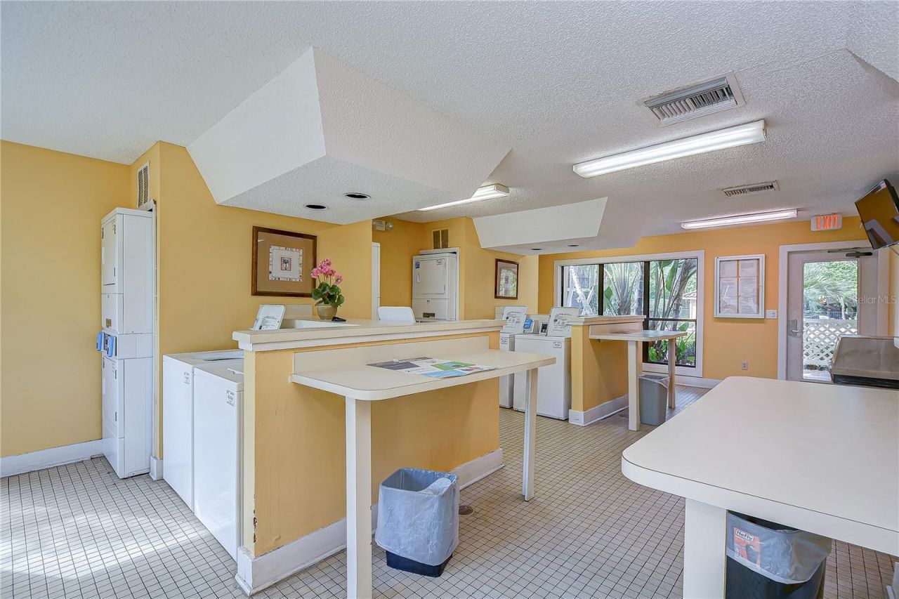 11901 4th Street N, Unit 4206, Saint Petersburg, FL 33716 Photo