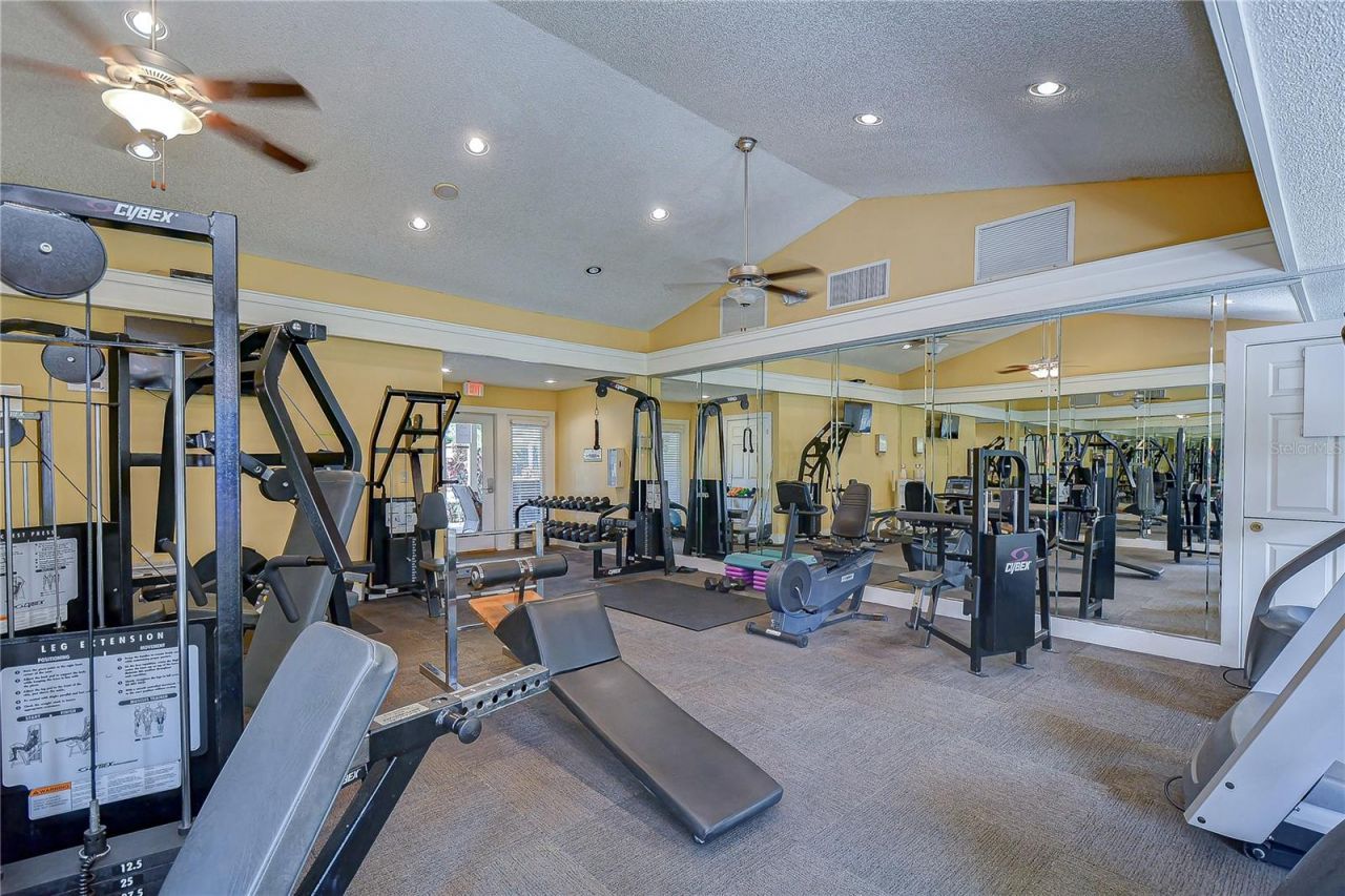 11901 4th Street N, Unit 4206, Saint Petersburg, FL 33716 Photo