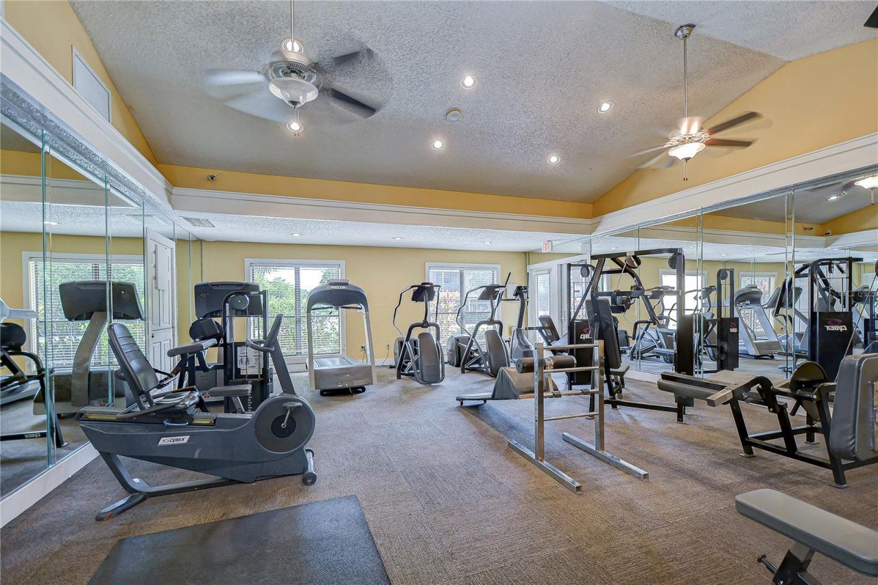 11901 4th Street N, Unit 4206, Saint Petersburg, FL 33716 Photo