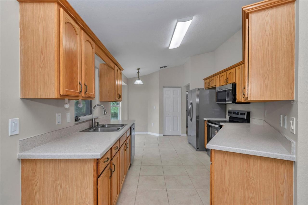13931 SE 25th Street , Morriston, FL 32668 Photo