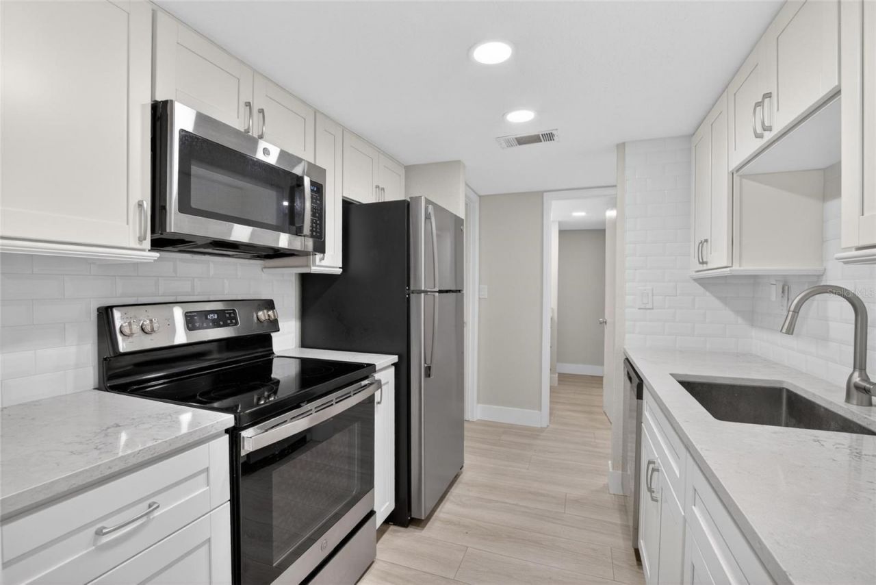 3795 41st Lane S, Unit A, Saint Petersburg, FL 33711 Photo