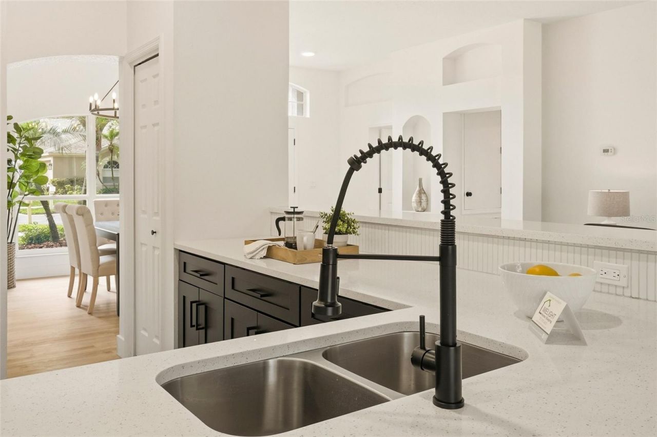 10117 Whisper Pointe Drive , Tampa, FL 33647 Photo