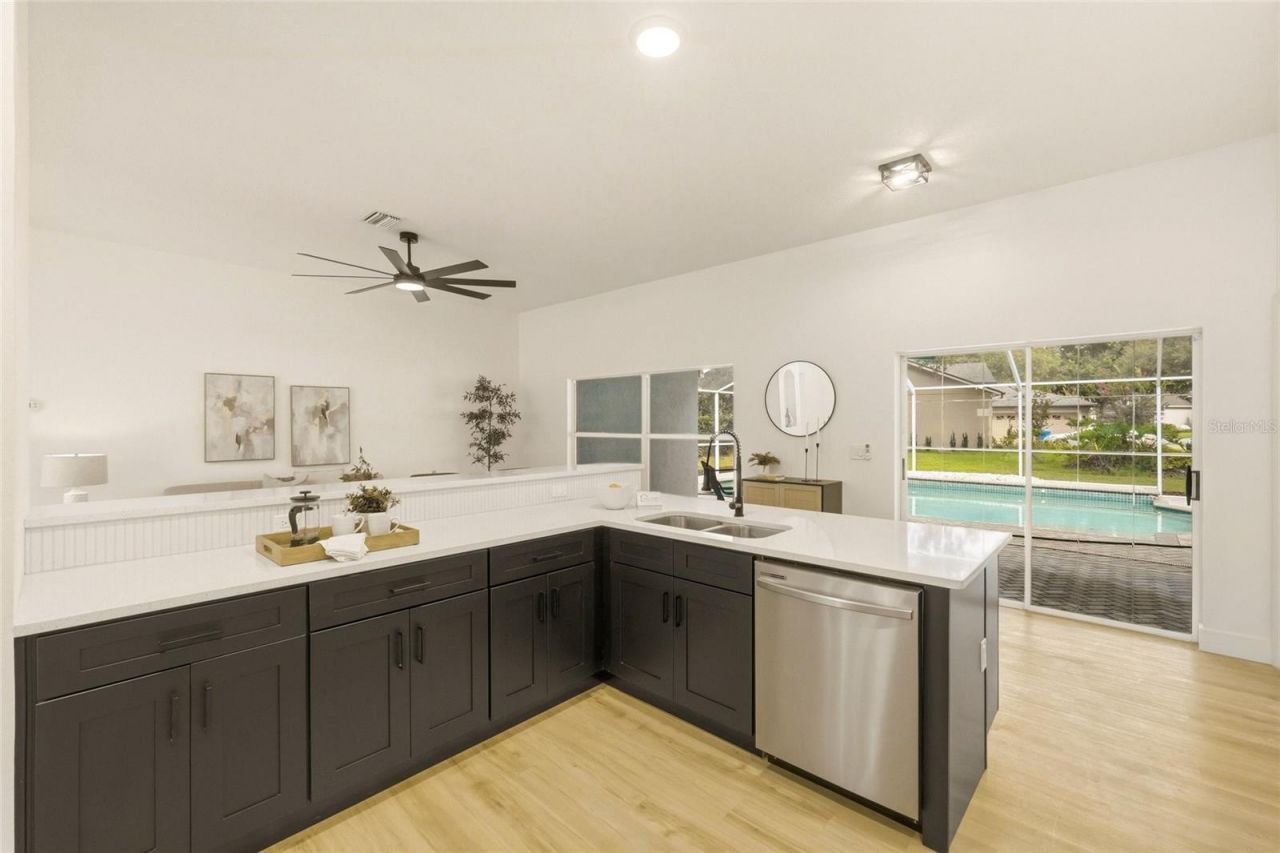 10117 Whisper Pointe Drive , Tampa, FL 33647 Photo