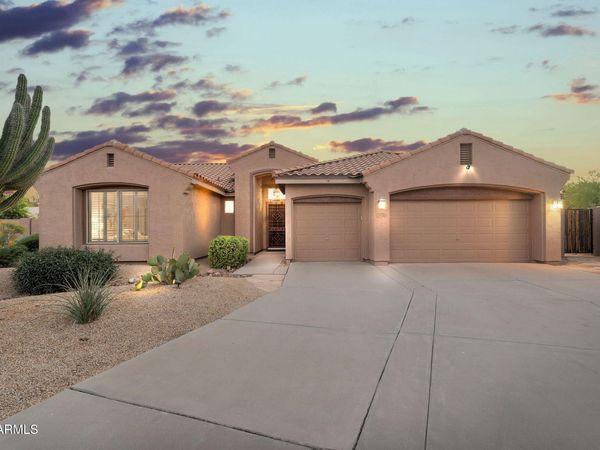 1376 N ROCKWELL Street, Gilbert, AZ 85234