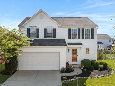 8764 Ashton Place Drive, North Ridgeville, OH 44039