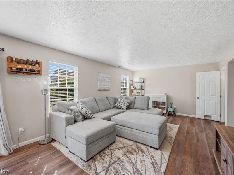 8764 Ashton Place Drive, North Ridgeville, OH 44039 Photo 14