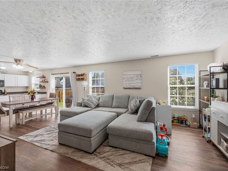 8764 Ashton Place Drive, North Ridgeville, OH 44039 Photo 17