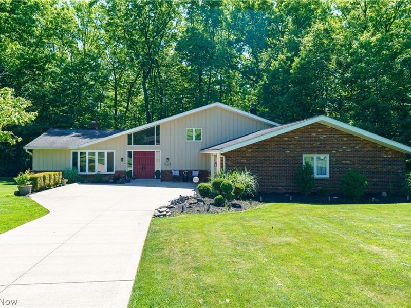 9124 Meadow Lane , Brecksville, OH 44141 Photo 1