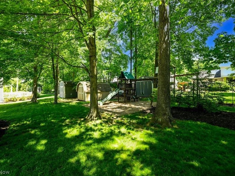 4271 Willow Wood Way , Uniontown, OH 44685 Photo 3