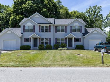 23724/23726 Springriver Drive, Elkhart, IN 46516