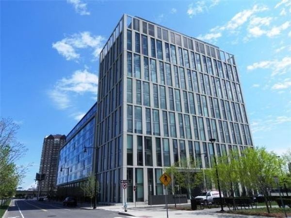 2 Earhart, Unit 711, Cambridge, MA 02141