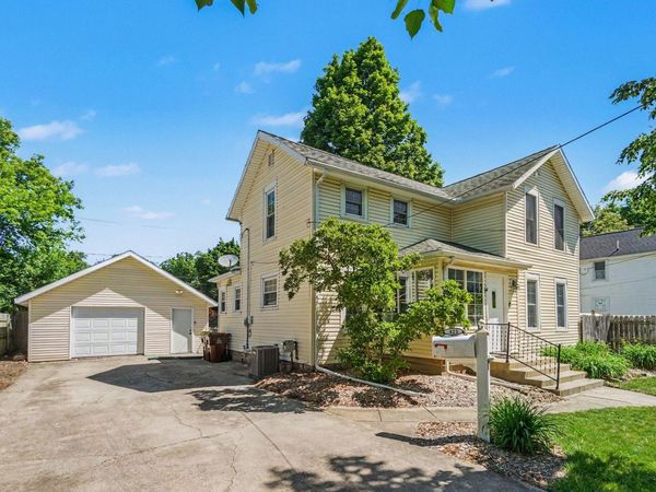 425 E Walnut Street, Hastings, MI 49058