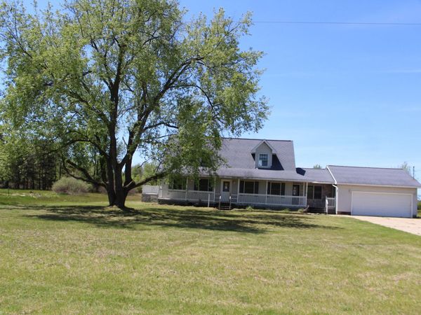 7611 S Luce Avenue, Fremont, MI 49412