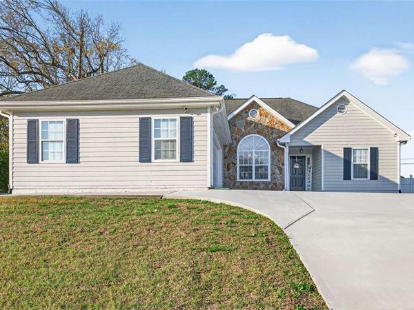 1530 Summer Lake Terrace , Loganville, GA 30052
