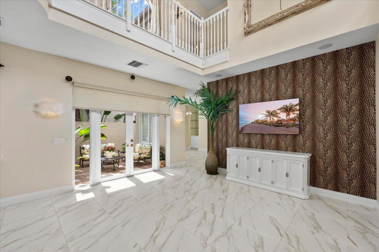 208 Glacier Street, Palm Beach Gardens, FL 33410 Photo