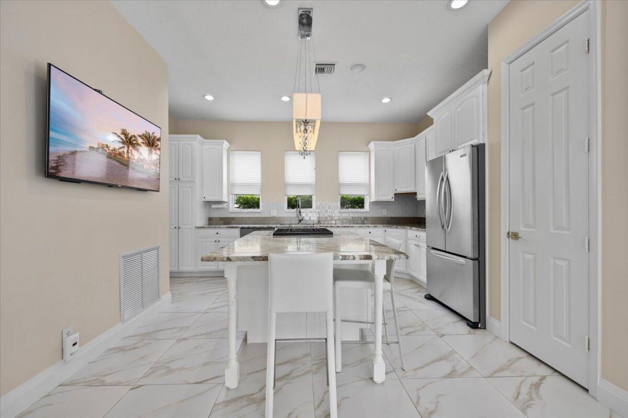 208 Glacier Street, Palm Beach Gardens, FL 33410 Photo