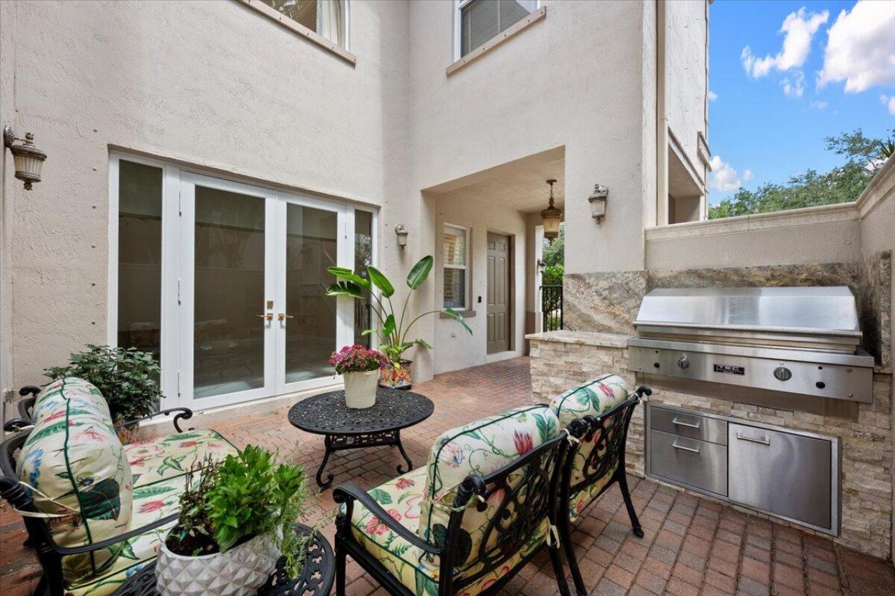 208 Glacier Street, Palm Beach Gardens, FL 33410 Photo