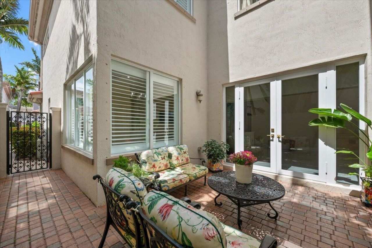 208 Glacier Street, Palm Beach Gardens, FL 33410 Photo