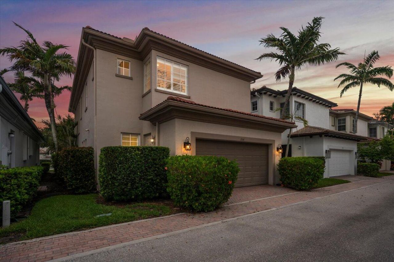 208 Glacier Street, Palm Beach Gardens, FL 33410 Photo