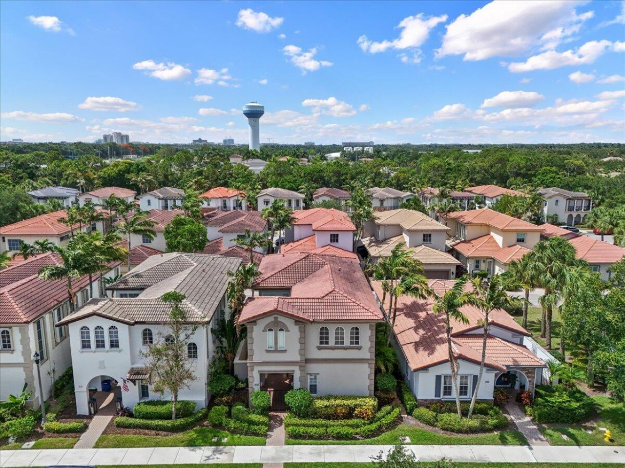 208 Glacier Street, Palm Beach Gardens, FL 33410 Photo