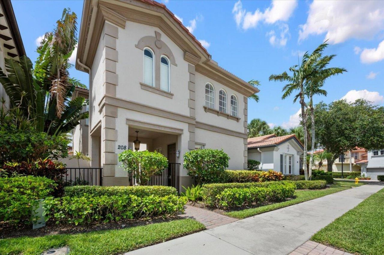 208 Glacier Street, Palm Beach Gardens, FL 33410 Photo