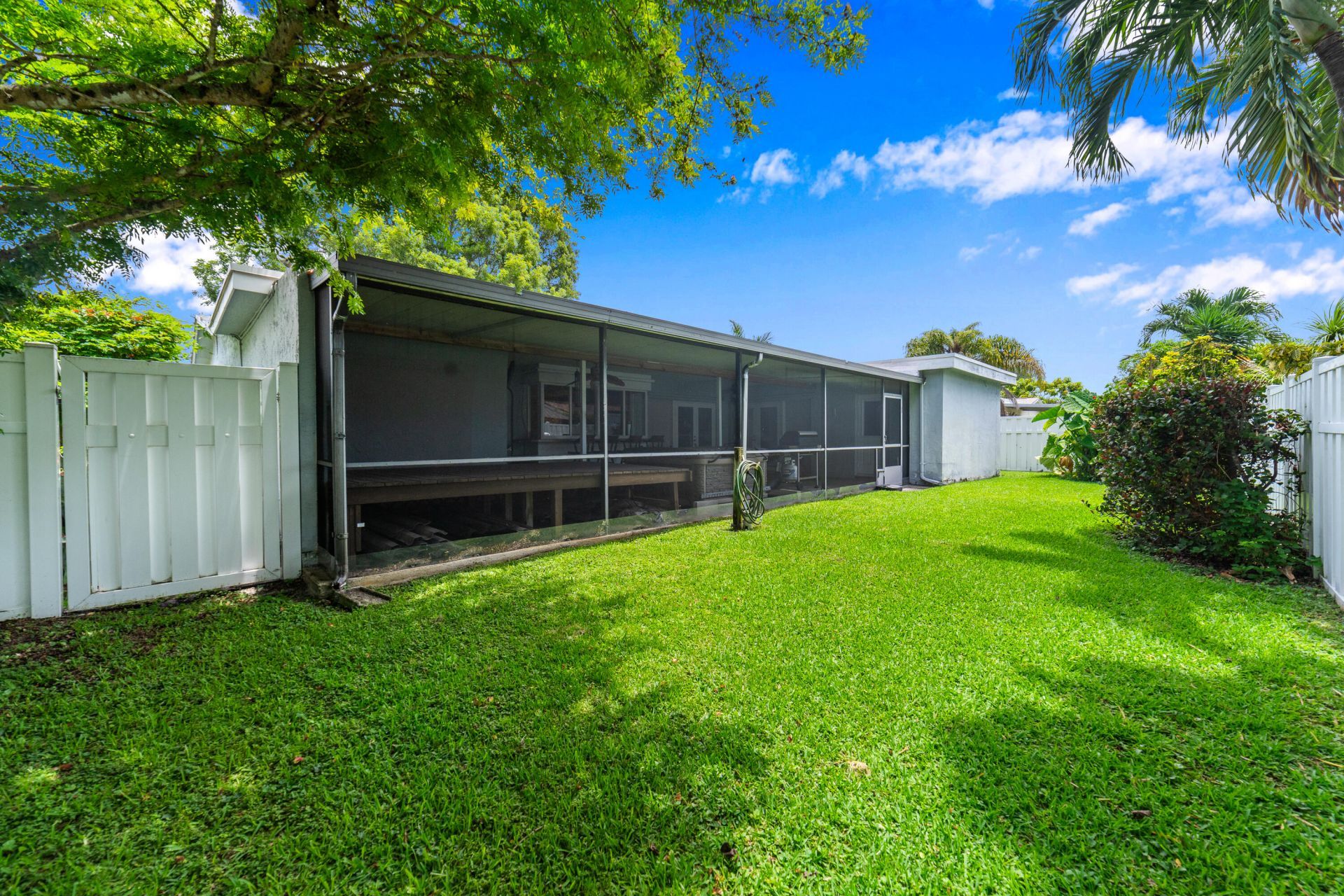 10578 NW 3 Street, Plantation, FL 33324 Photo