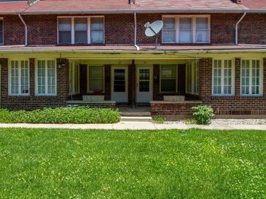15 Howard Place, Richmond, IN 47374