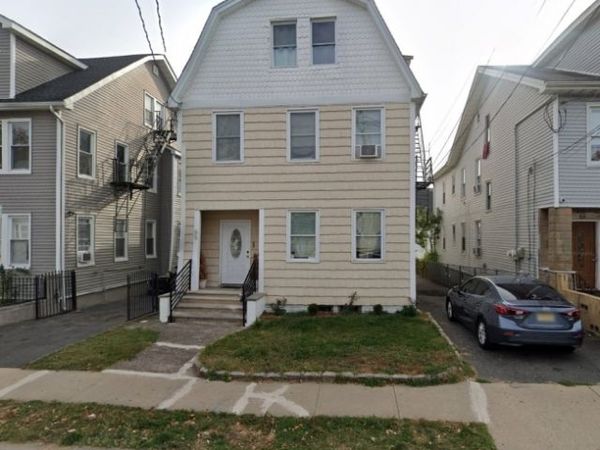 65 GROVE ST 3RD FLOOR, Bloomfield, NJ 07003